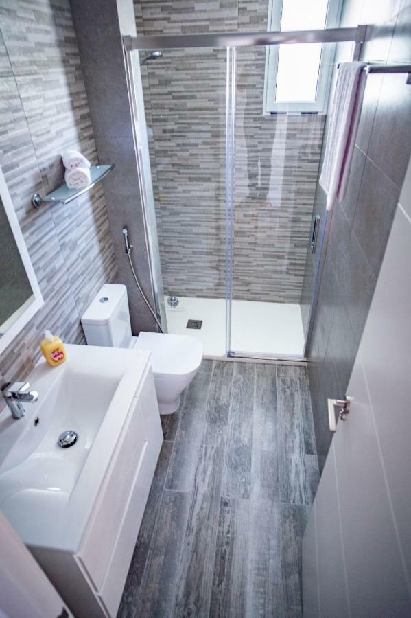 Appartement Piso De Diseno A 5 Min Andando De La Playa à Valence Extérieur photo