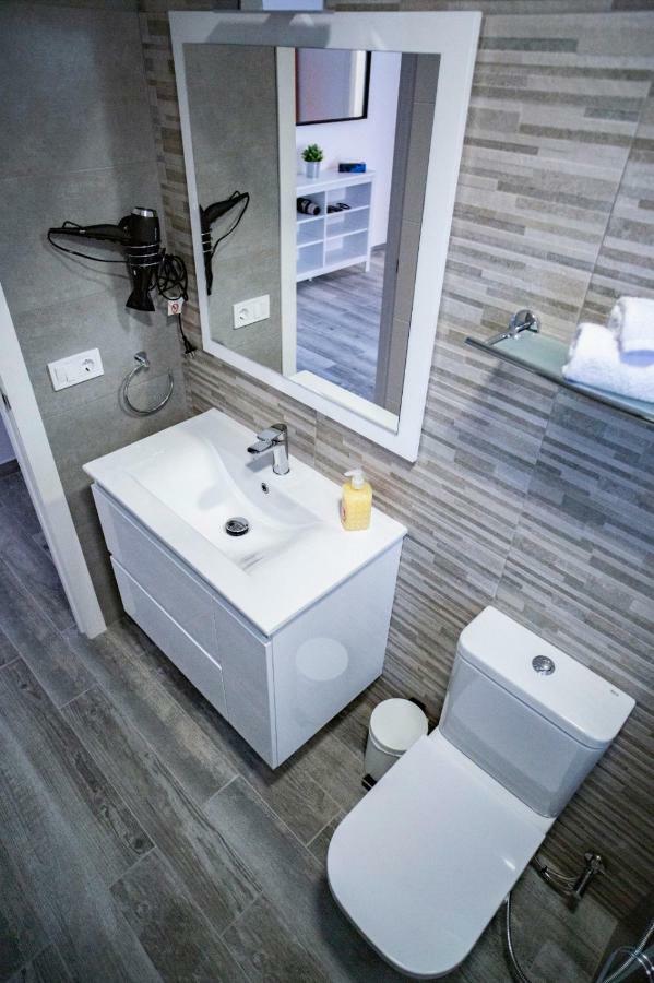 Appartement Piso De Diseno A 5 Min Andando De La Playa à Valence Extérieur photo